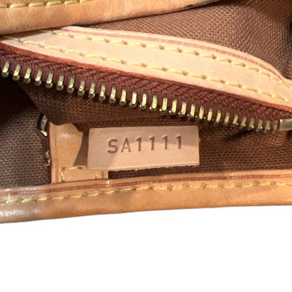 MONOGRAM CANVAS BATIGNOLLES HORIZONTAL - Picture 7 of 9